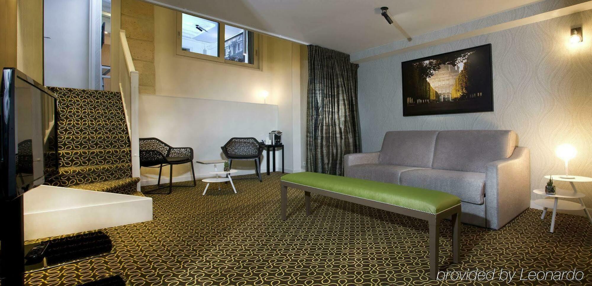 Atmospheres 4* Paris