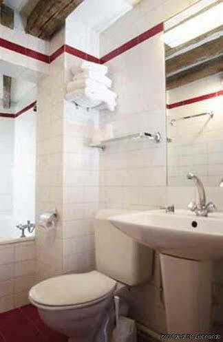 Hotel Montholon 3*