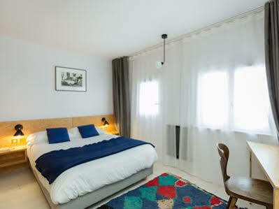 Montholon Hotel