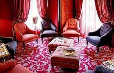 La Royale Hotel