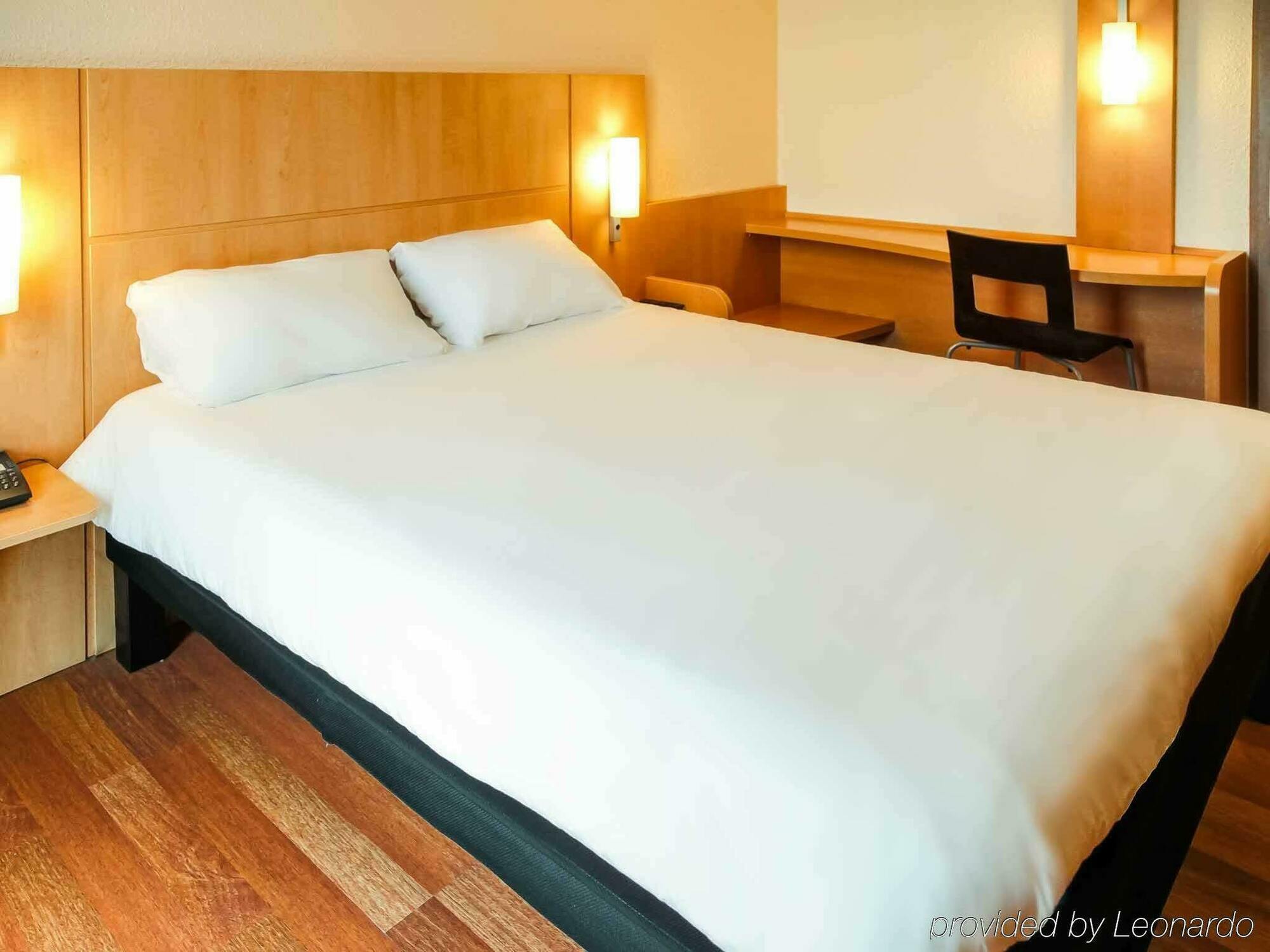 Ibis Canal Saint Martin Hotel