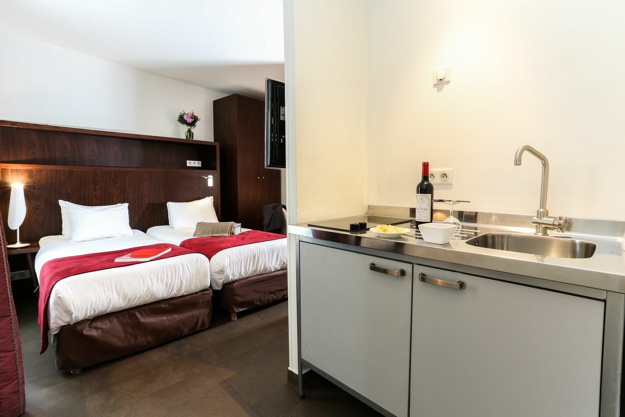 Hotel Avalon Gare Du Nord 3*