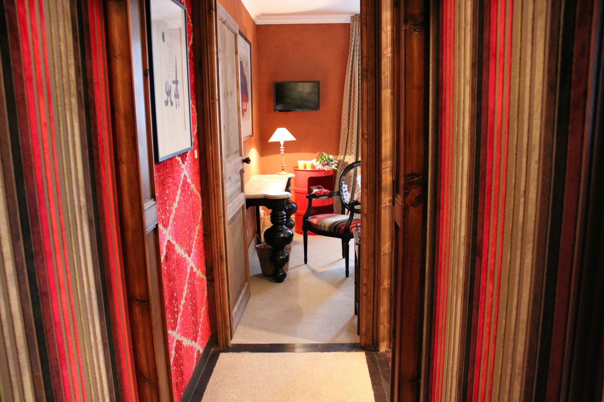 Hotel De Conde 4*