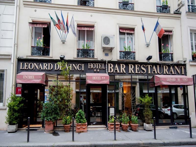 Leonard De Vinci 75011 Hotel 2*
