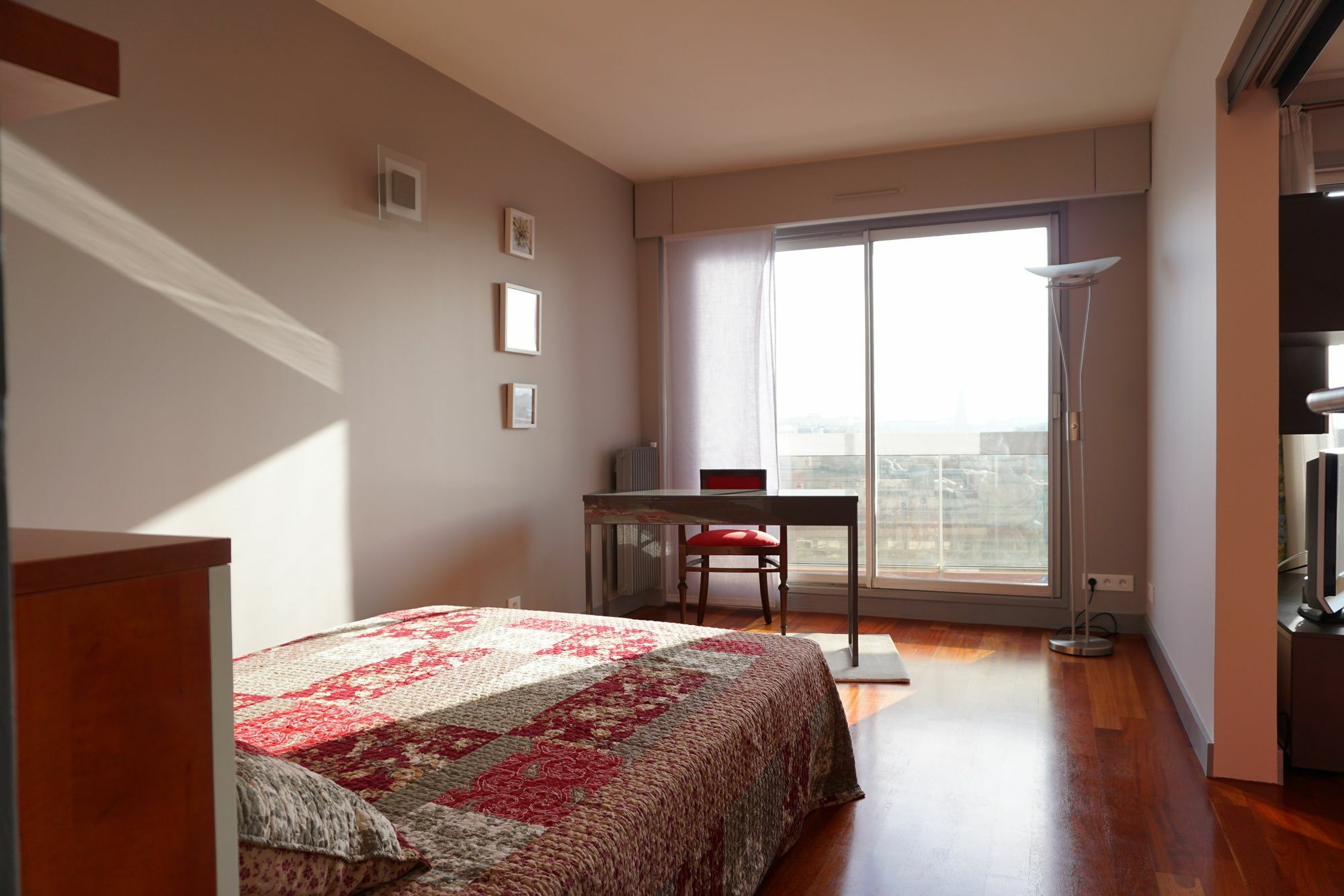 Grenelle - 2 Pieces - 15