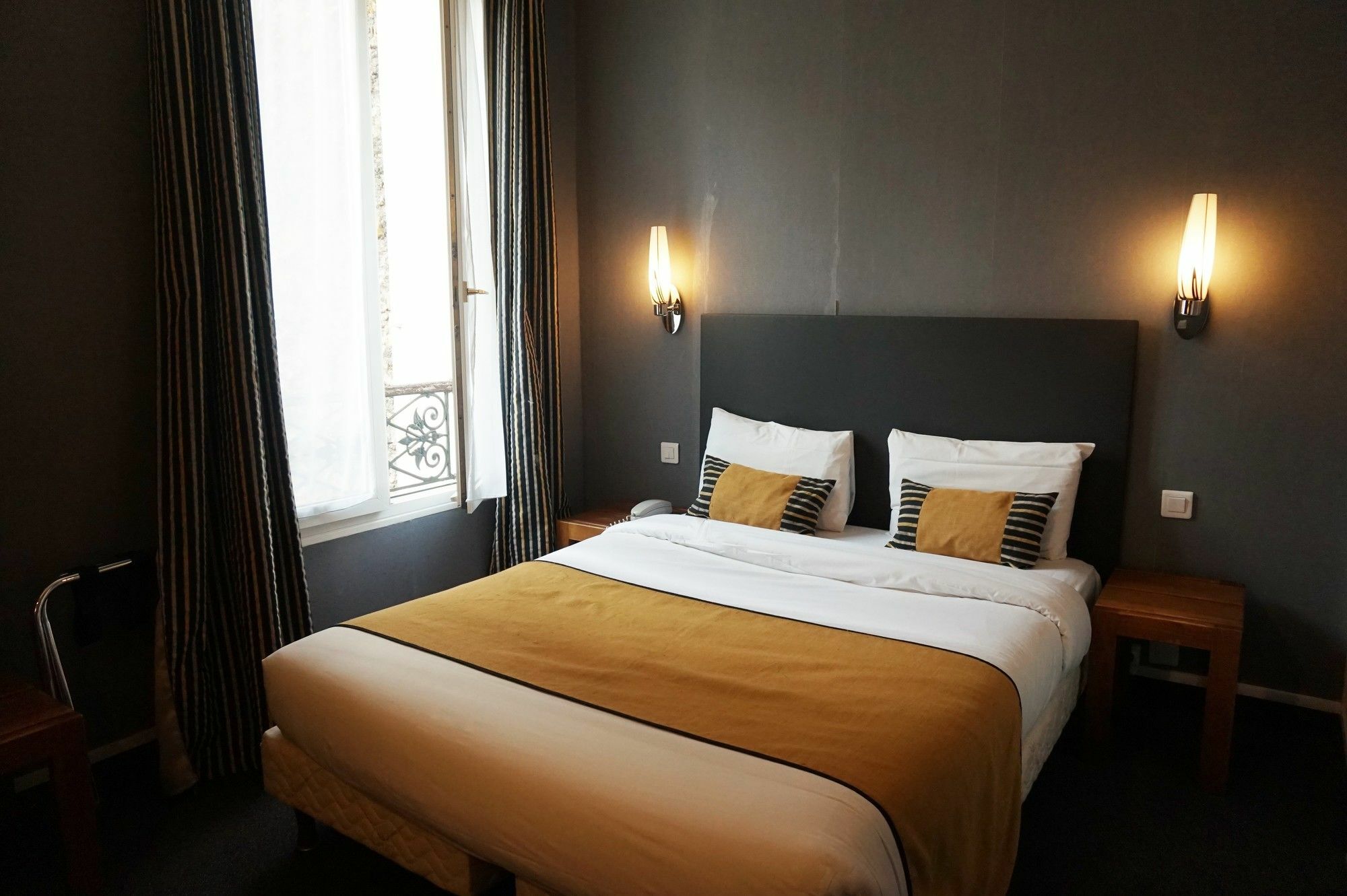 Hotel Istria Parigi