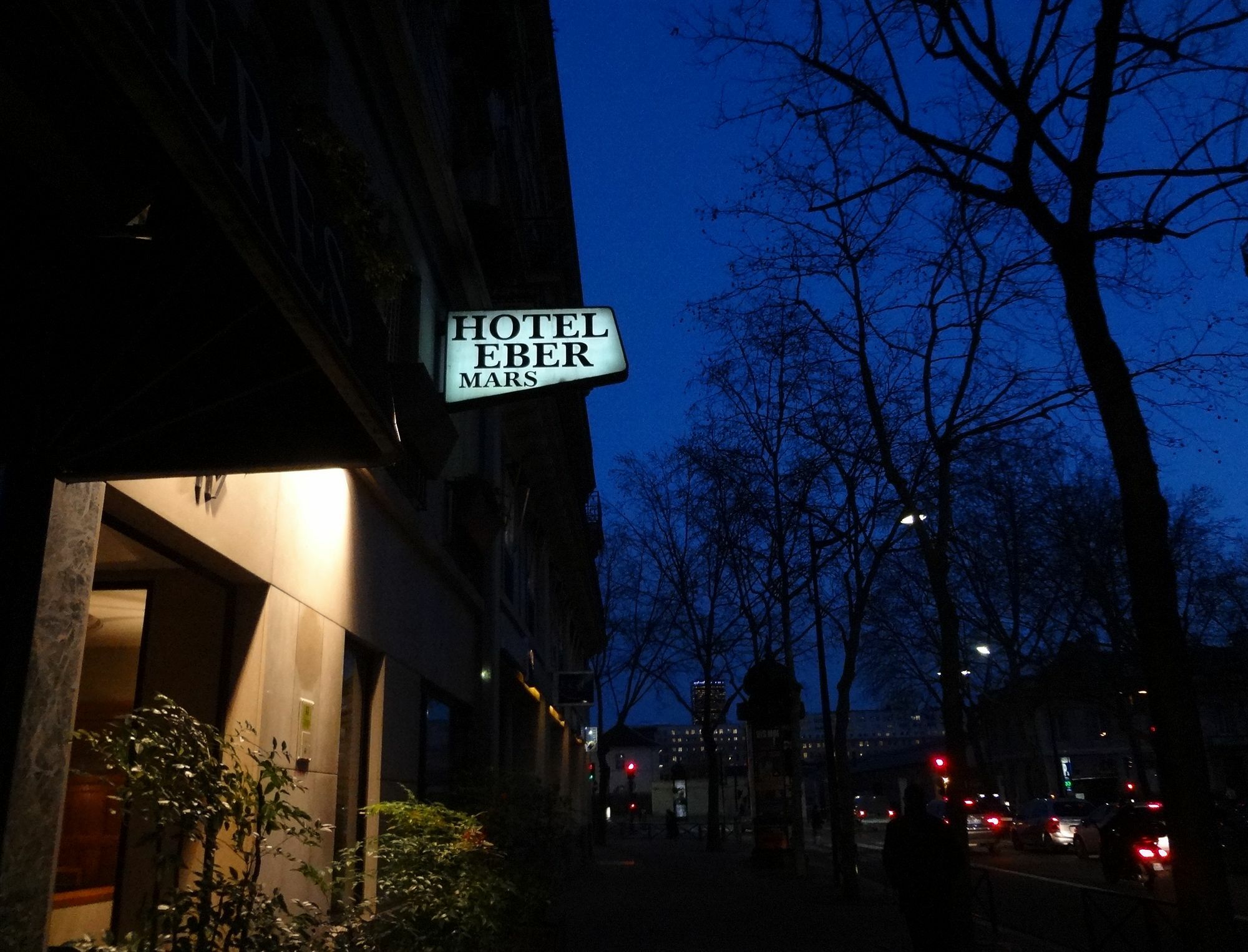 Hotel Le Cercle Tour Eiffel 3*