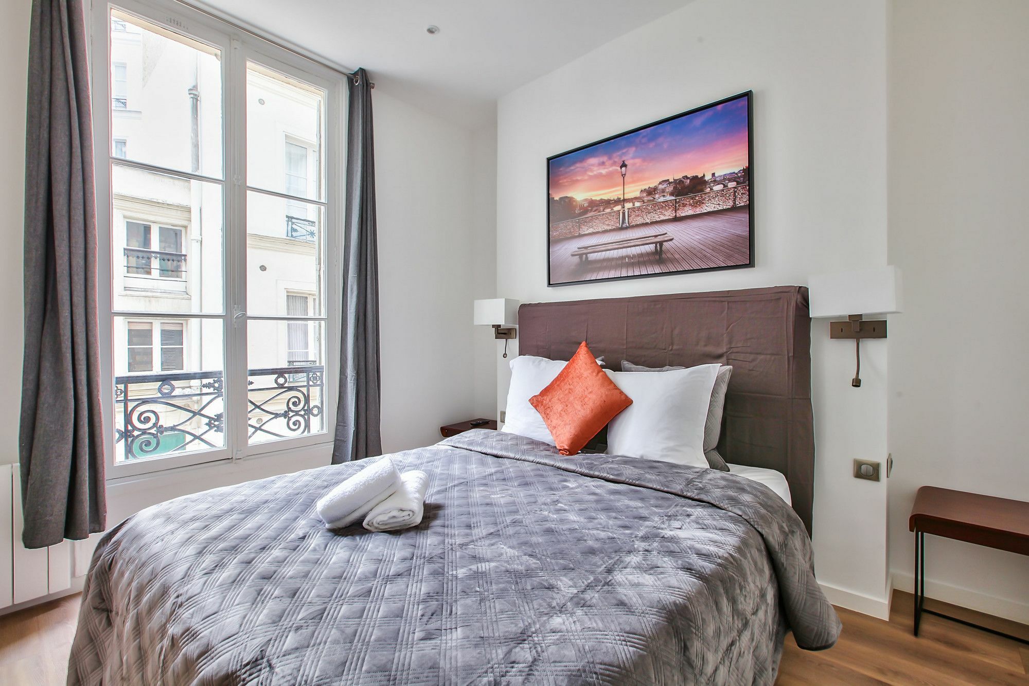 63 Luxury Flat Champs Elysees 1c Parigi