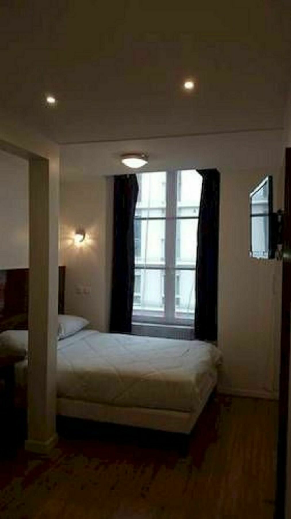 De Menilmontant Hotel Paris