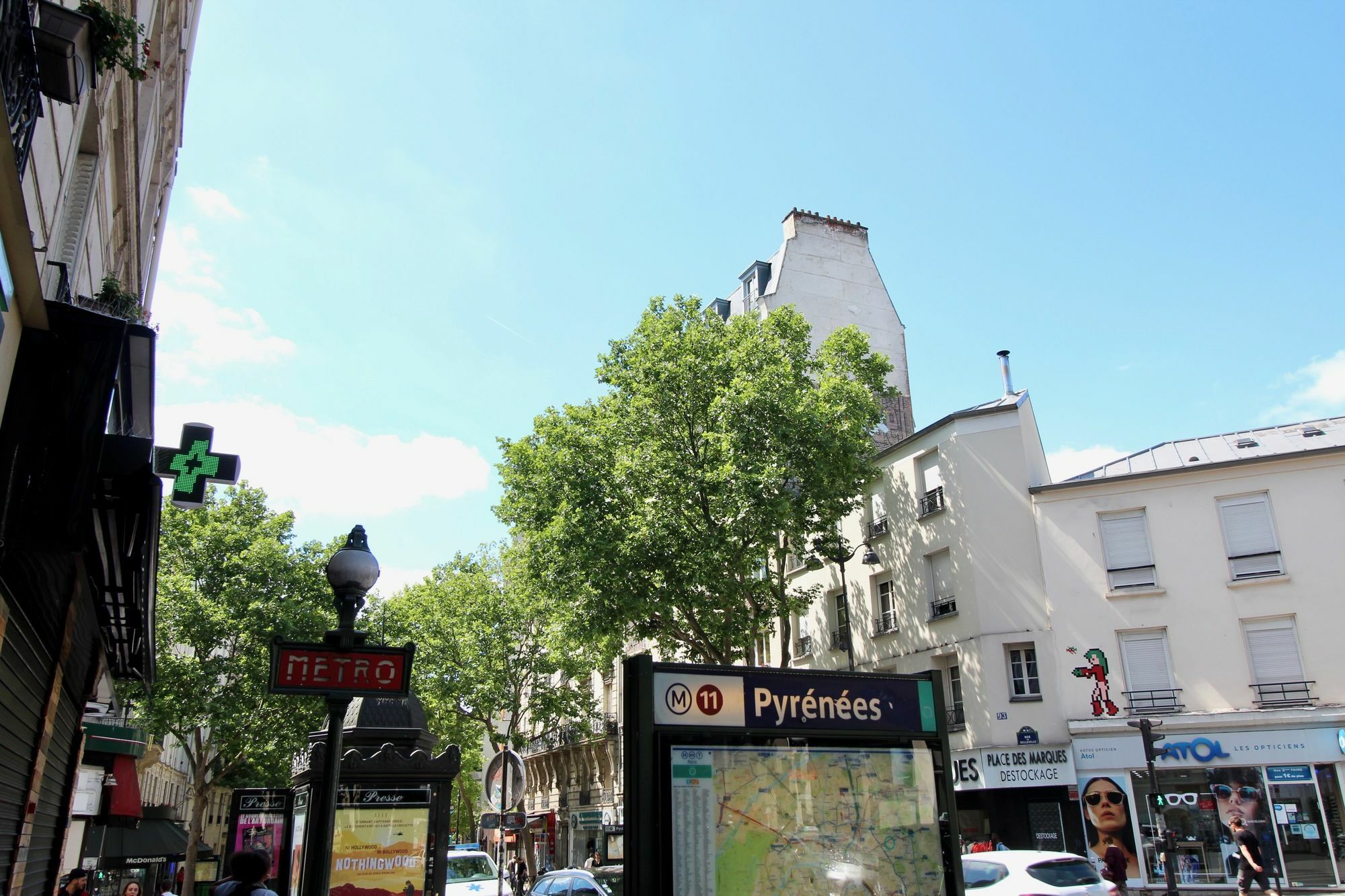 Des Pyrenees Paris