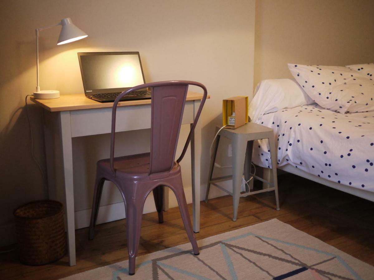 Chambre D'hote Parisienne Bed & Breakfast *