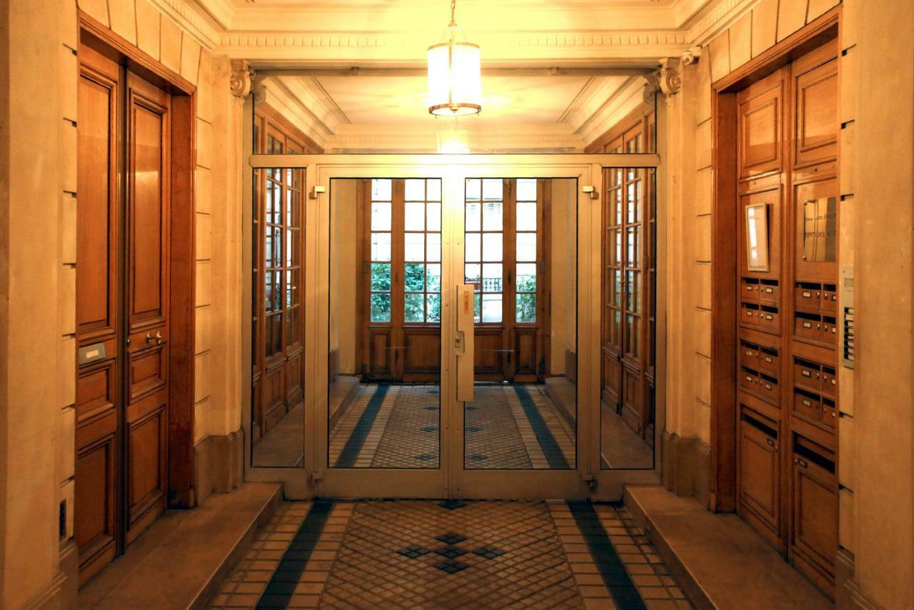 Cote Montmartre Bed & Breakfast *