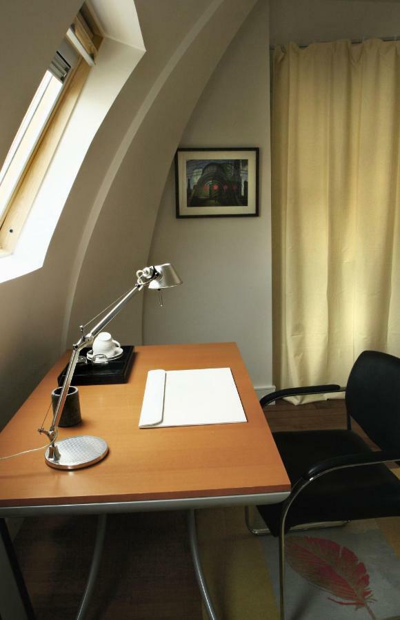 Cote Montmartre Bed & Breakfast *
