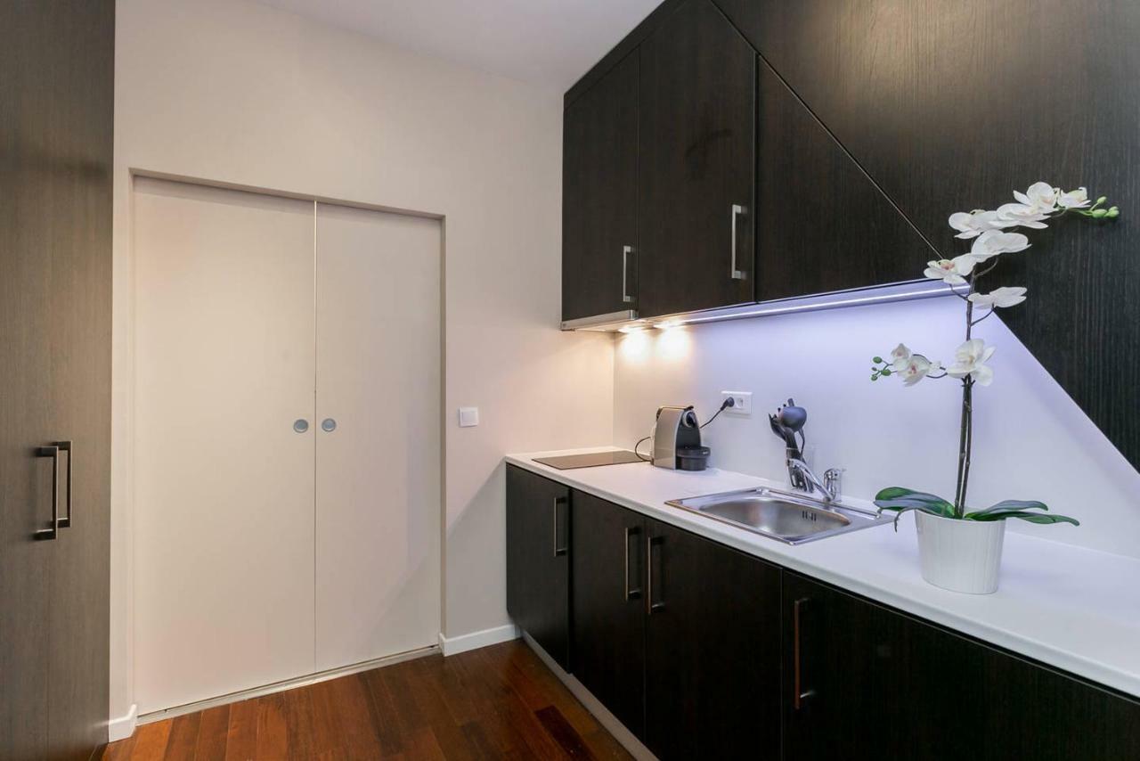 Apartment Studio Tour Eiffel Et Champs-elysees *