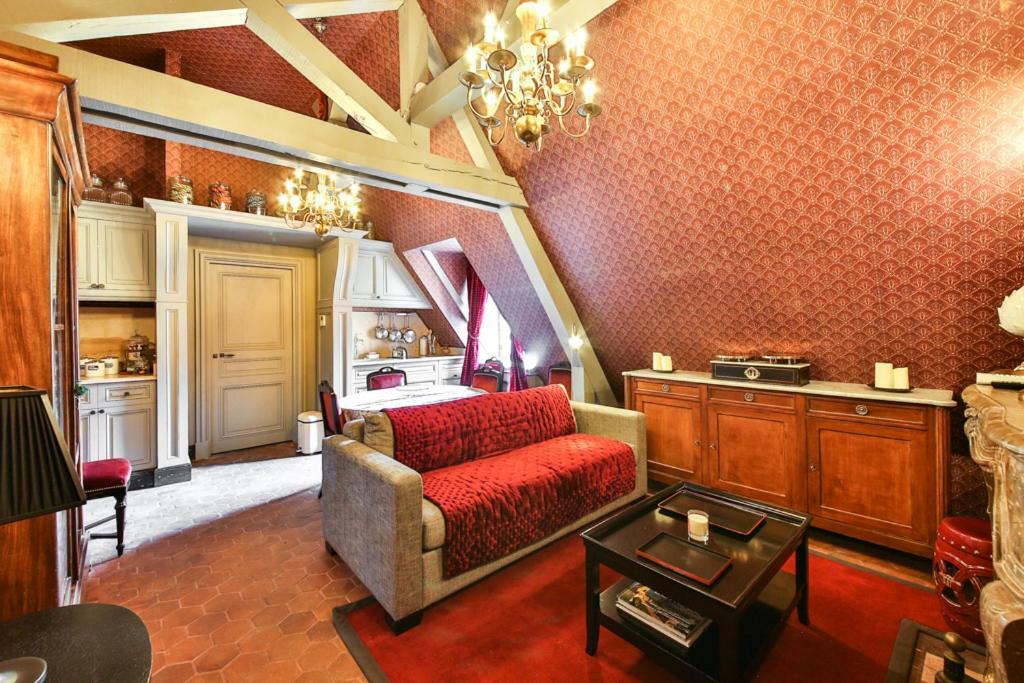 Apartment Parc Royal Paris