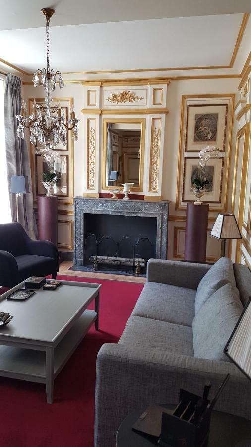 Apartment Parc Royal Paris