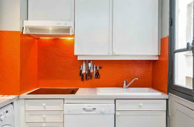 Large&bright Apartment, Paris, Montmartre-opéra, Picturesque Rue Des Martyrs *