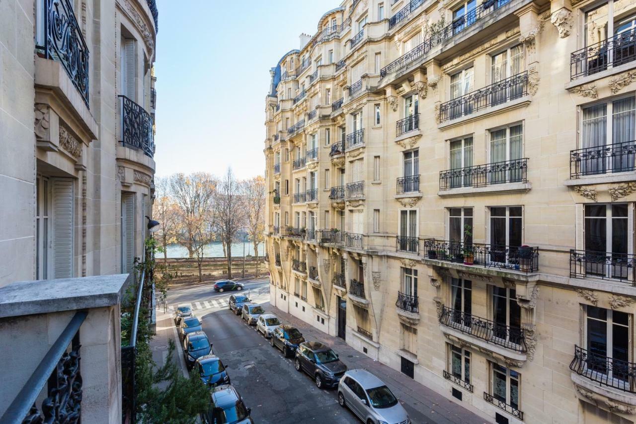Cmg - Premium Tour Eiffel - 71 *