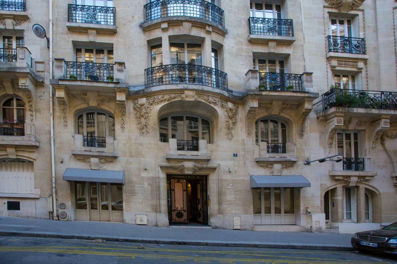Cmg * Paris