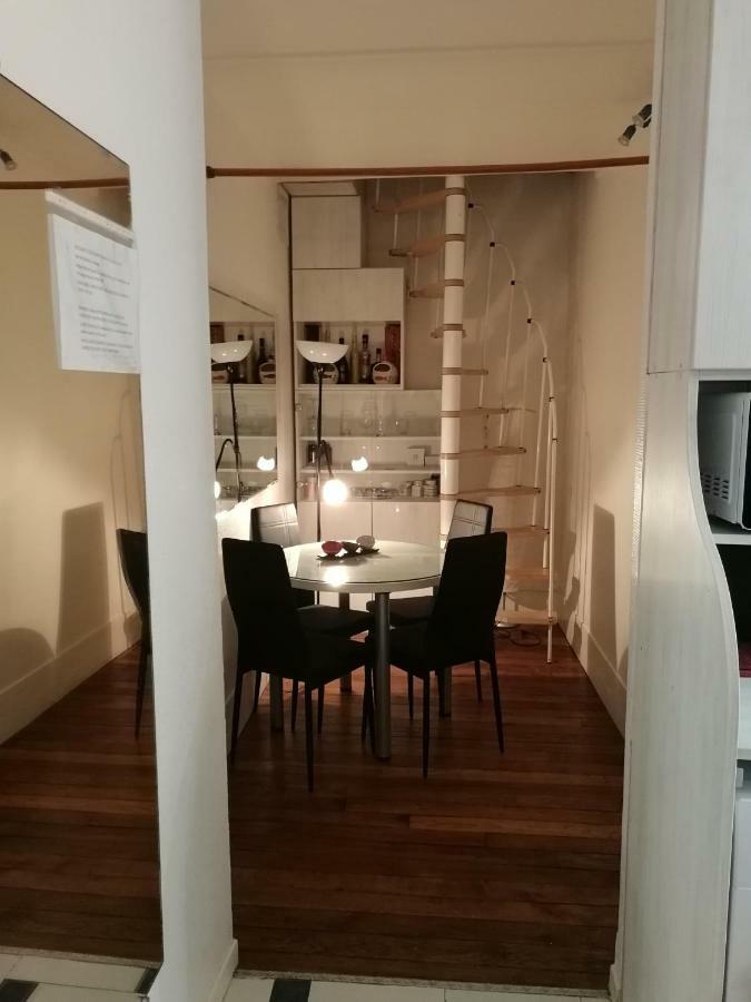 Appartamento Cosy Arc De Triomphe Champs Elysees Parigi