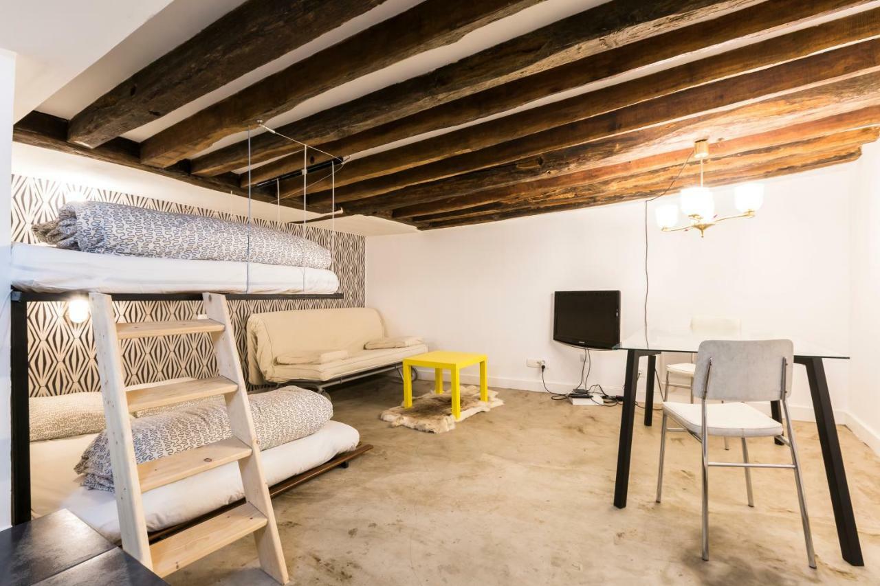 Charming 20m² Near Le Marais Appartamento