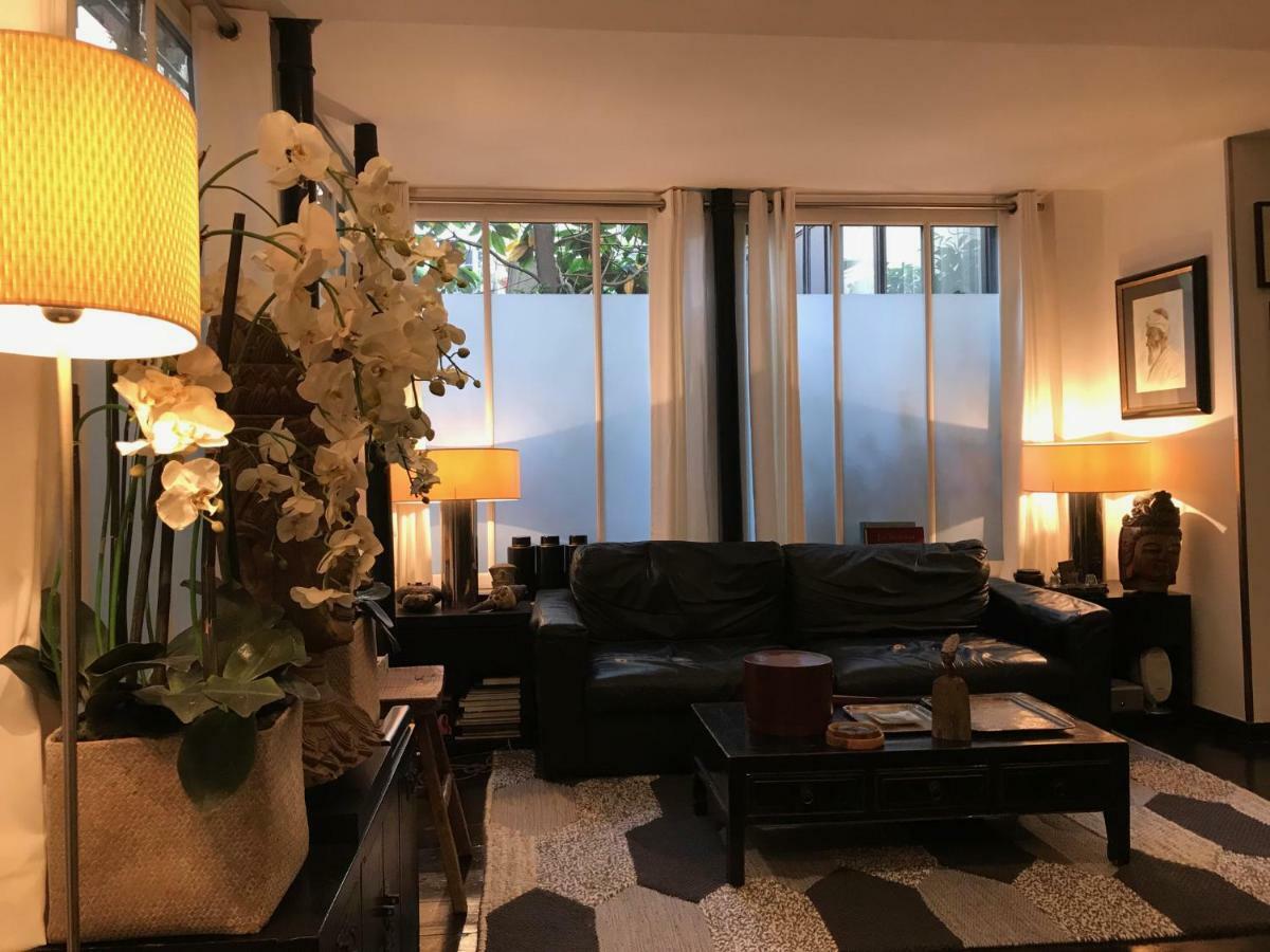 Le Marais Maison En Parigi