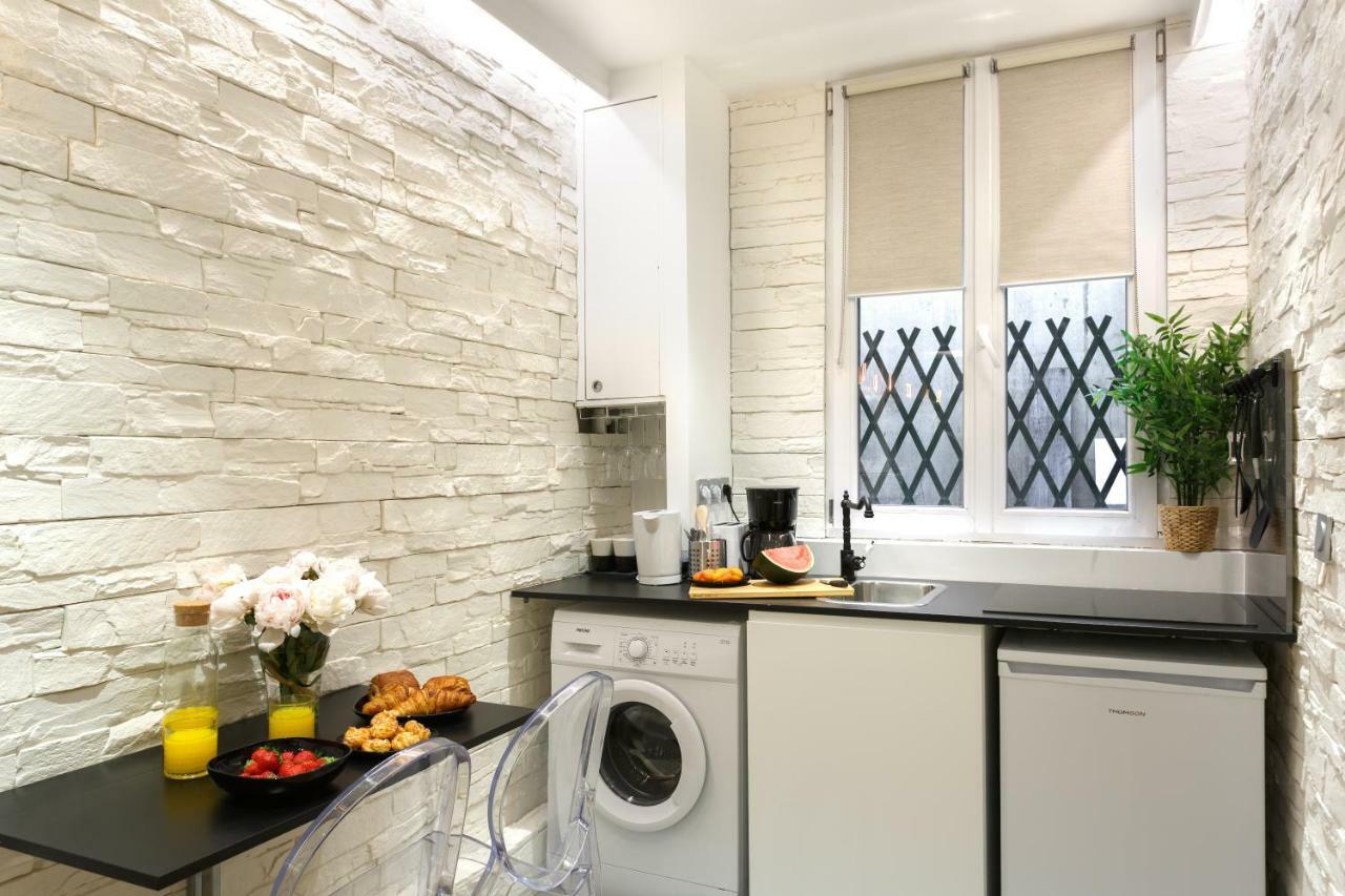 Lovely Place In A Quiet Area Between Invalides Et Eiffel Tower Apartment *
