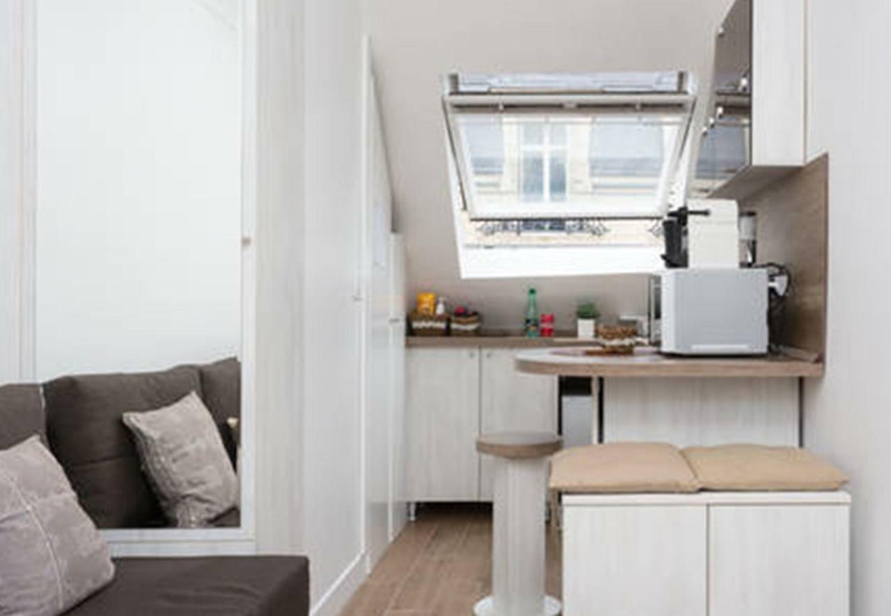 Apartment *** Champs Elysees Studio *