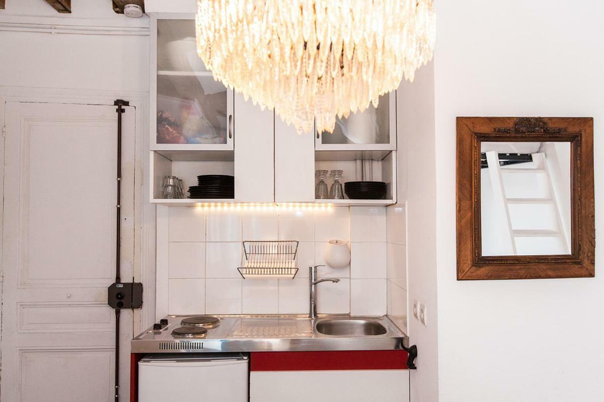 Charming 30m² Border Of Montmartre Appartamento