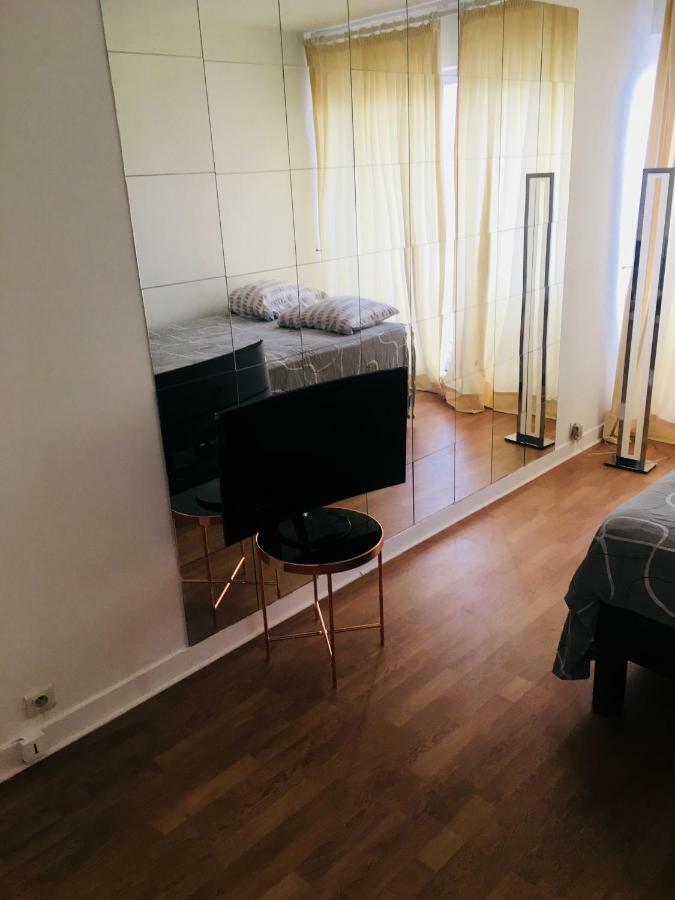 Rue De La Pompe Appartamento