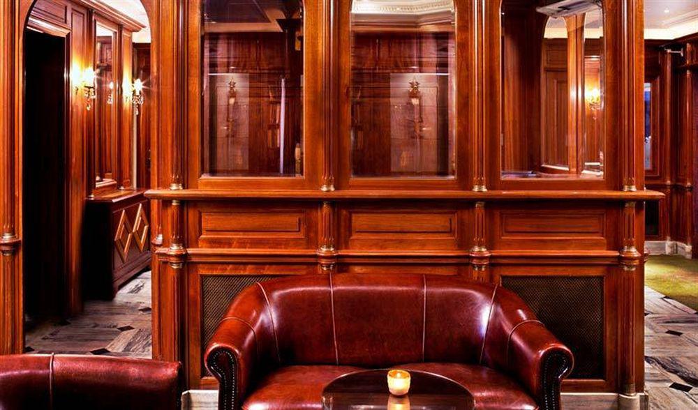 Western Premier Trocadero La Tour Hotel 4*