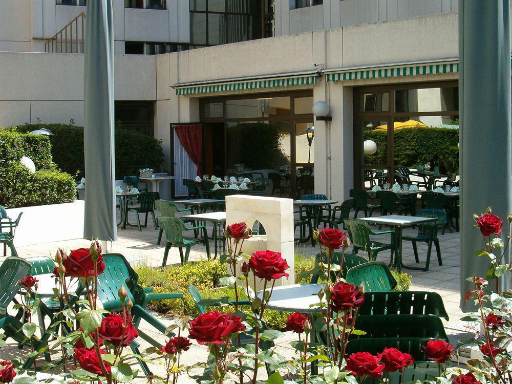 Hotel 17 Batignolles Parigi