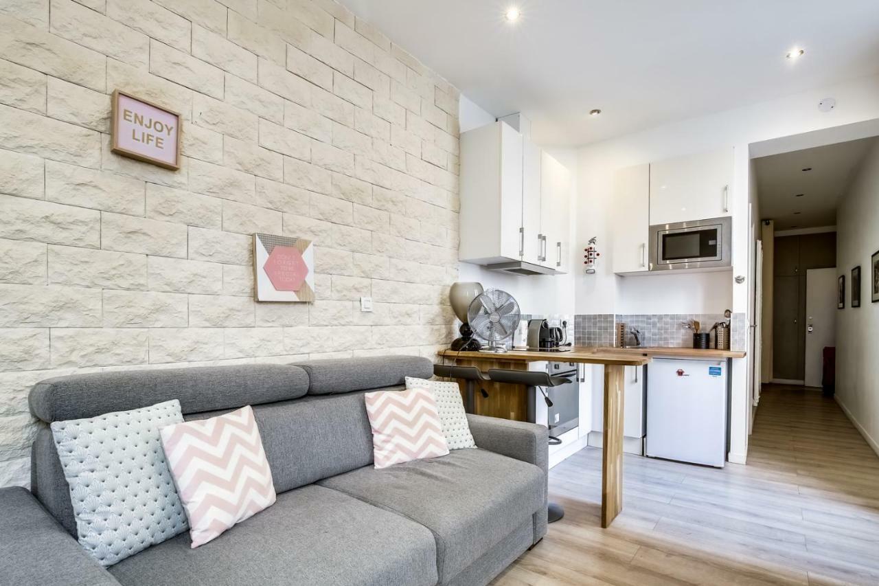 1022-suite Leny - Superb In * Parigi