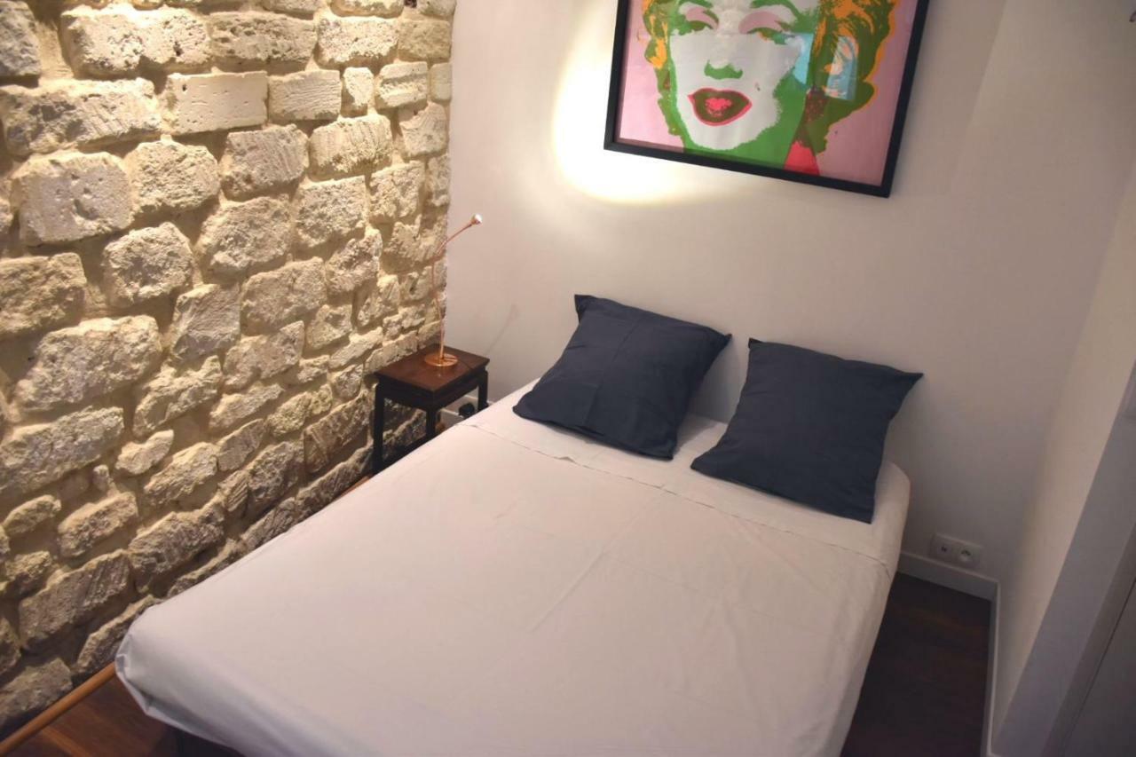 Lovers' Tiny House Inside Montmartre Appartamento