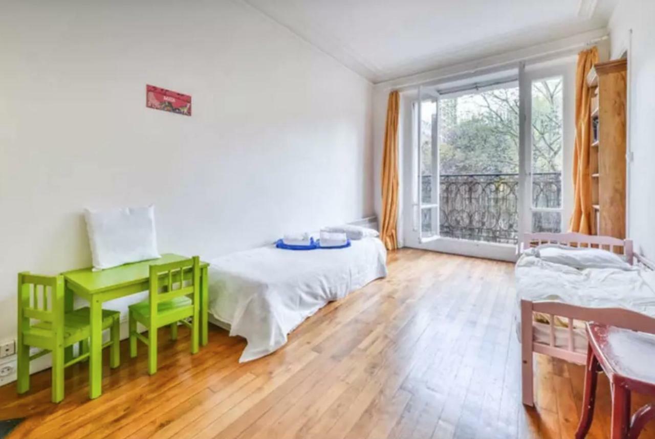 De Charme De 60 M2 Entre Montmartre Et Batignolles Appartamento Parigi
