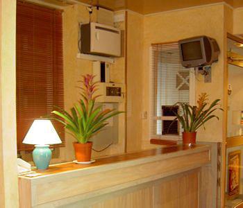 Hotel De Cabourg 2*