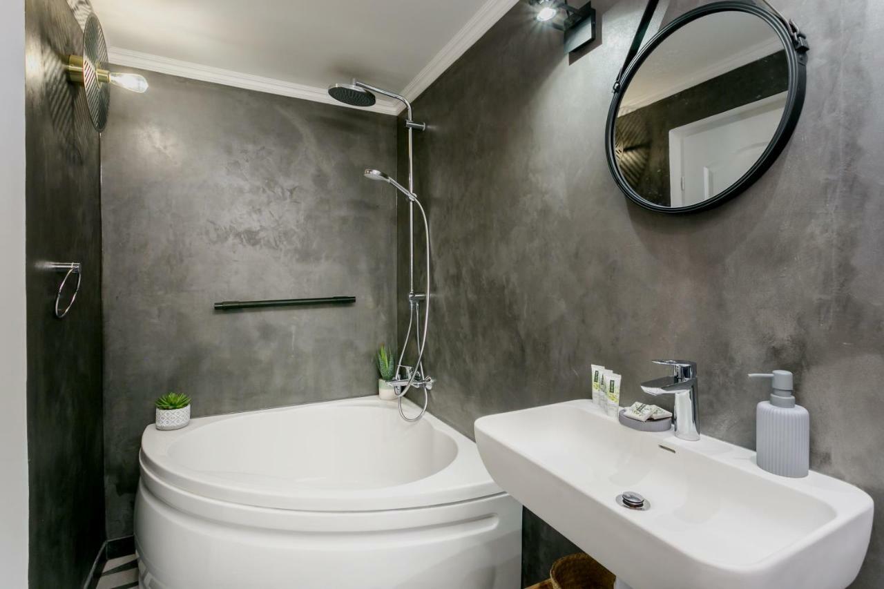 Amazing Notre Dame Boulevard St-germain - 4 Bedrooms Paris