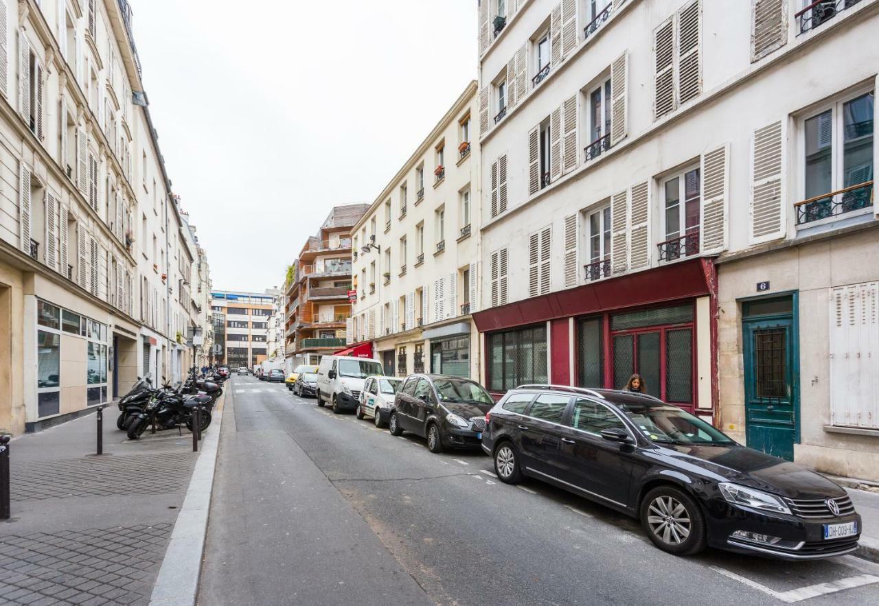 Authentic - 2p - Canal Saint-martin *