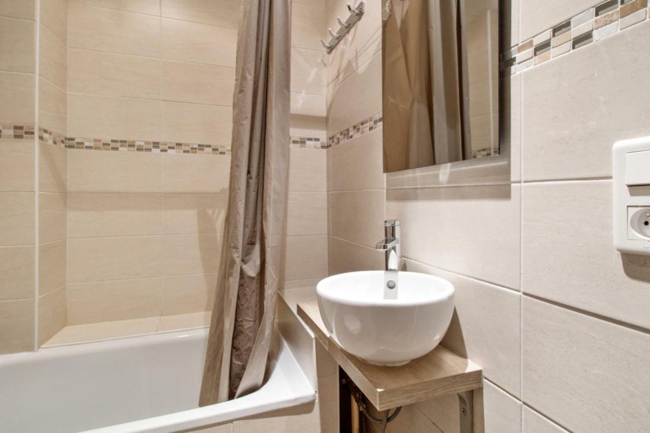 One-bedroom Flat Close To Champs-elysées&eiffel Tower Appartamento *