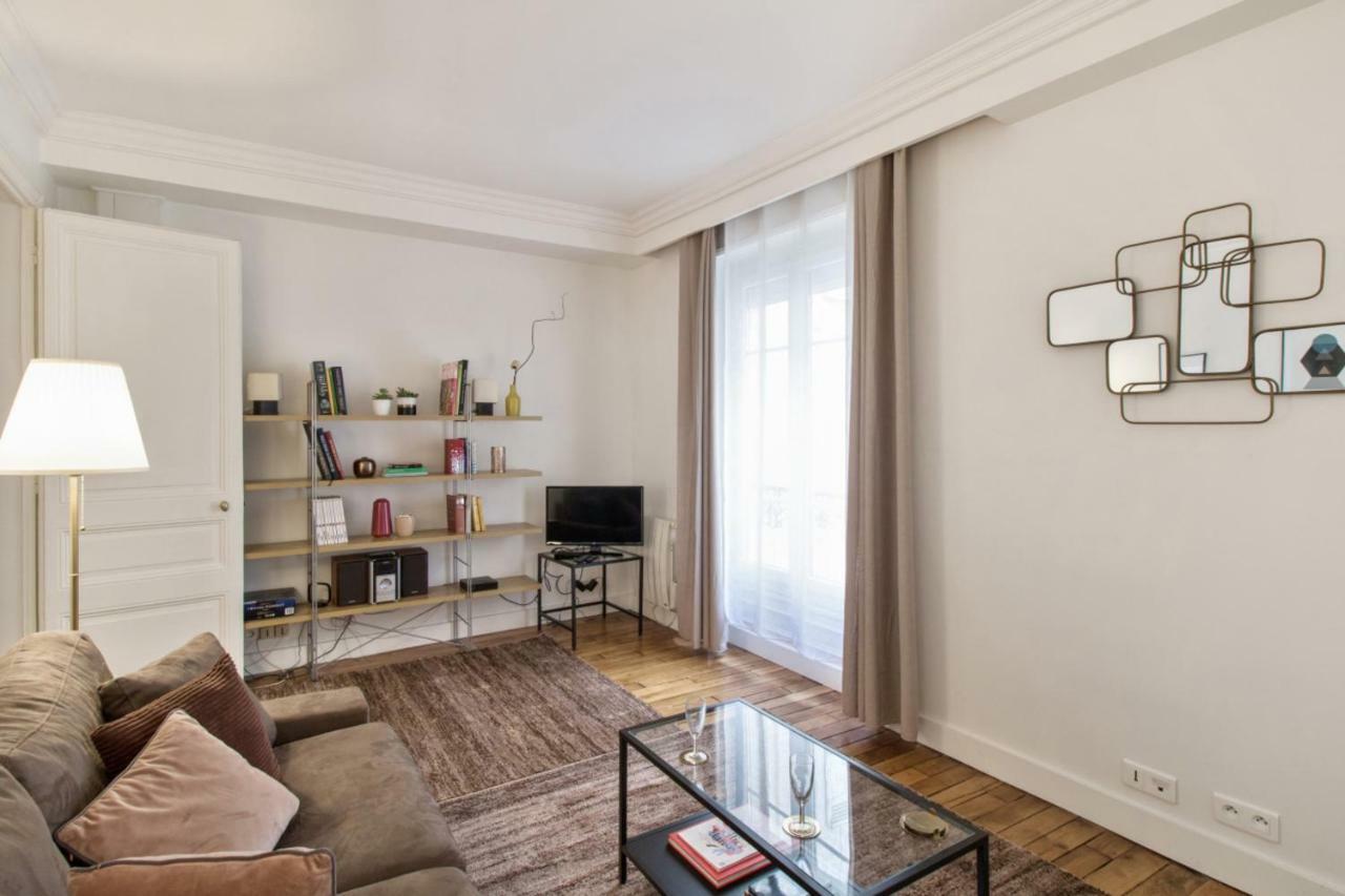 One-bedroom Flat Close To Champs-elysées&eiffel Tower * Parigi
