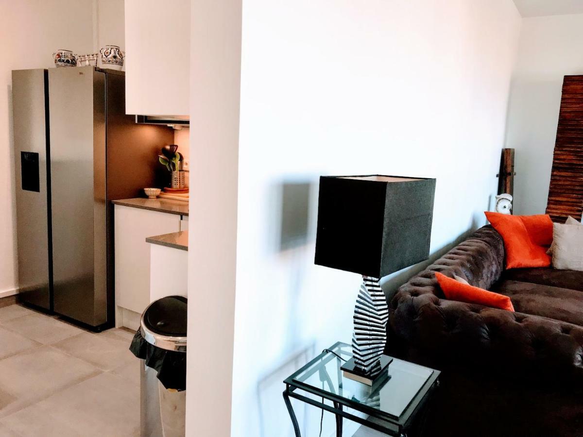 Luxe Eiffel Tower And Seine River Apartment Paris