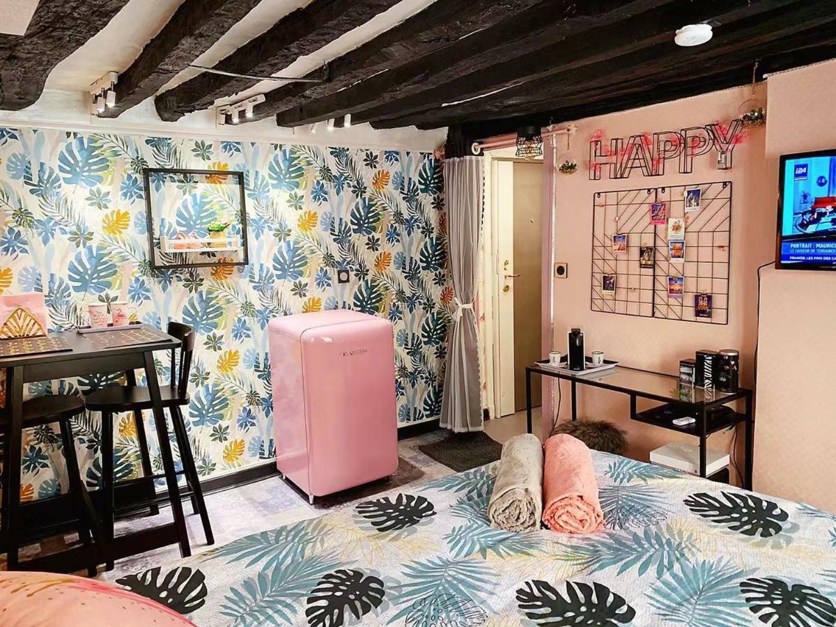 Studio Paris *