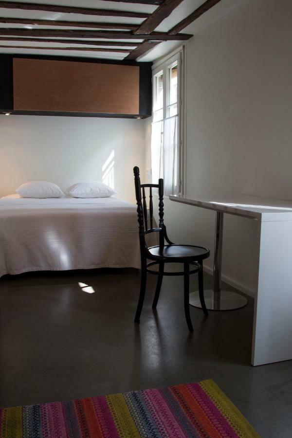 Hotel Boutique De La Place Des Vosges 3*