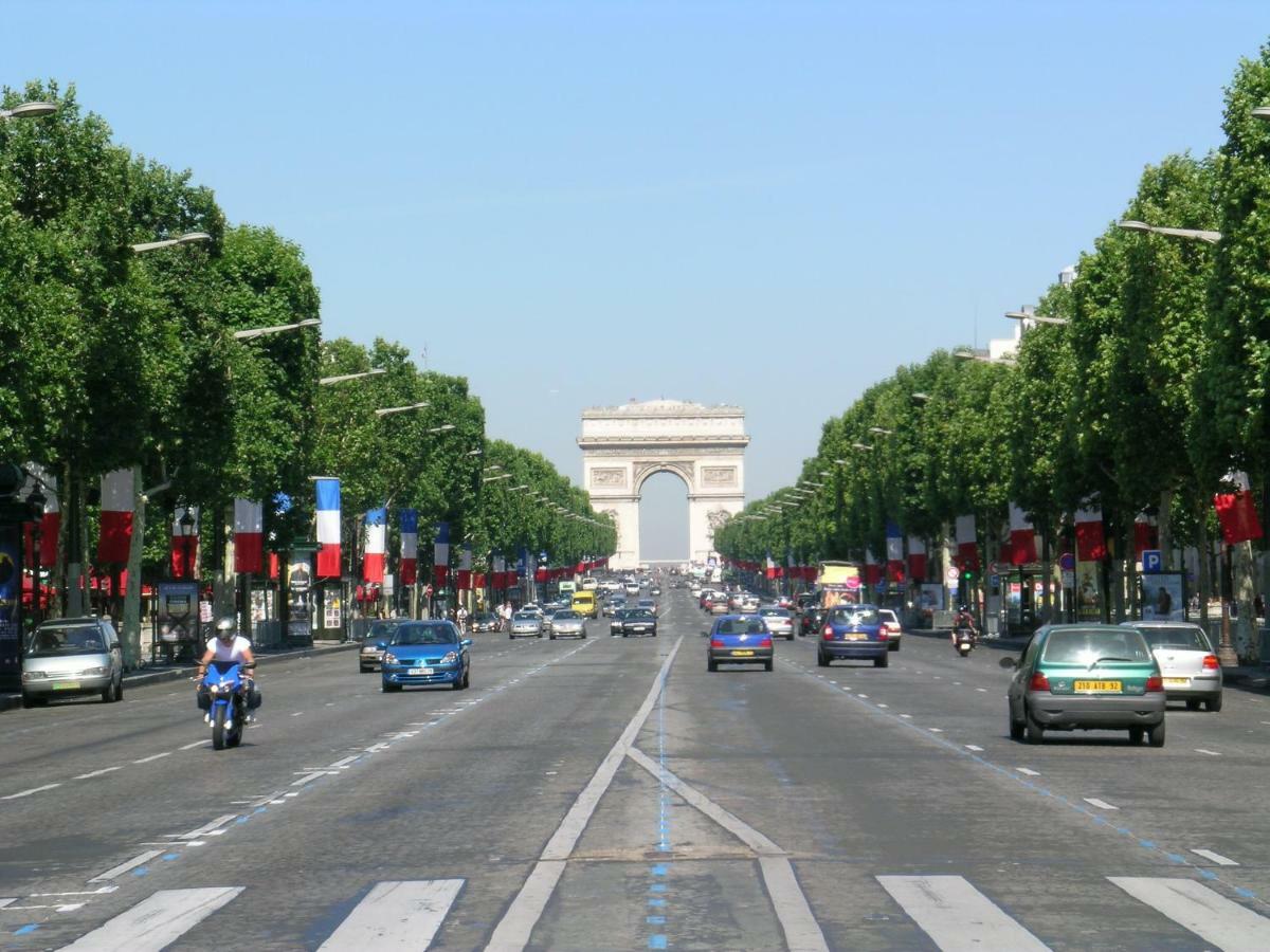 Two-Bedroom Apartment Champs-Elysees Apartment Paris