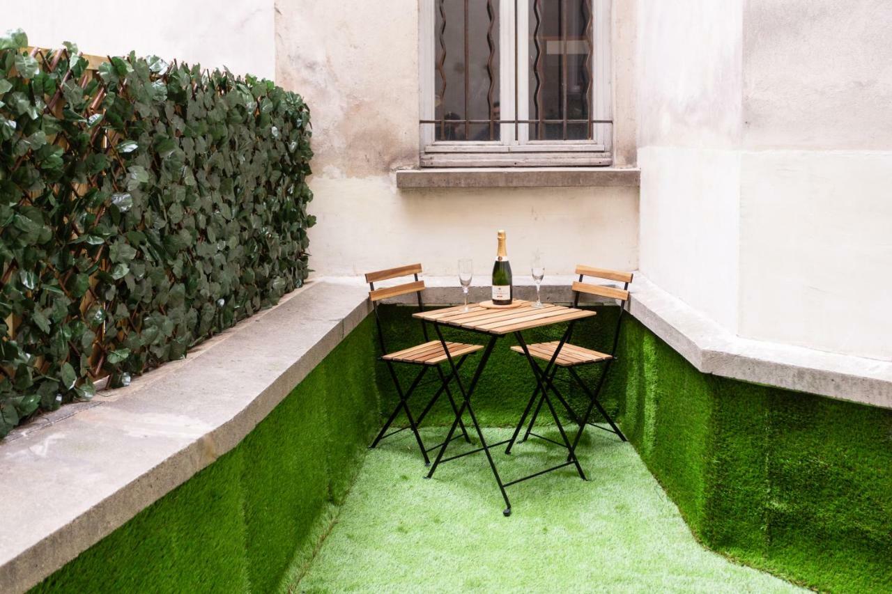 Louvre Luxury & Apartment
