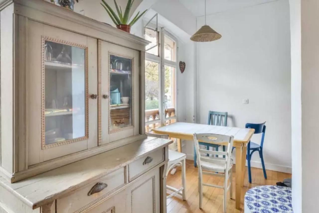 De Charme De 60 M2 Entre Montmartre Et Batignolles Parigi