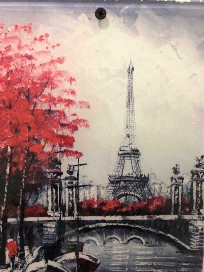 Pere Lachaise By Lovely
