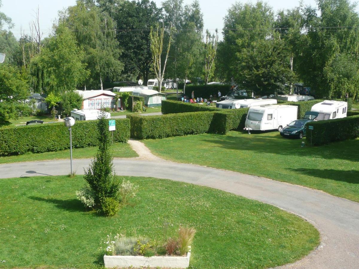 Campeggio Camping Du Vivier Aux Carpes *