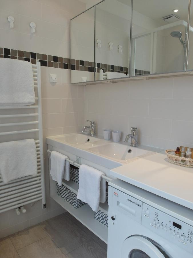 D : Louvre Elegant Bed & Breakfast