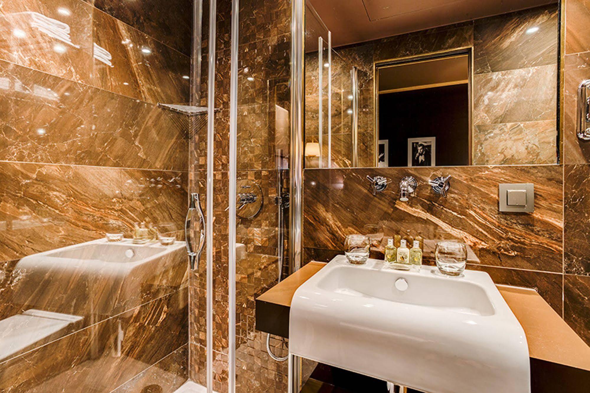 Armoni Hotel Parigi